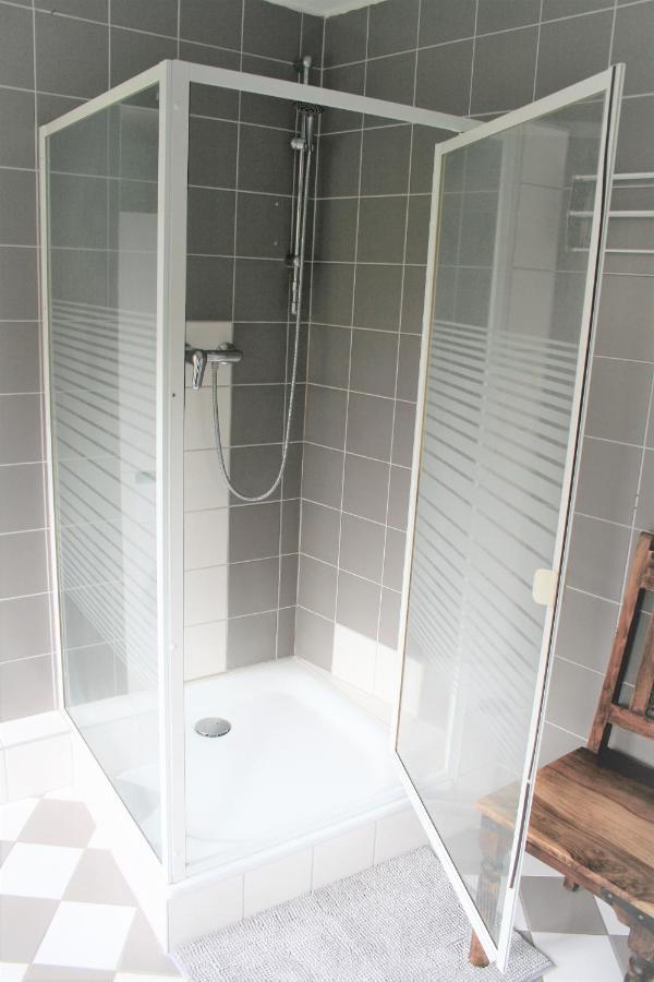 פלאנסבורג Zentrale Ferienwohnung Anker Im Sonnenblumenhaus מראה חיצוני תמונה