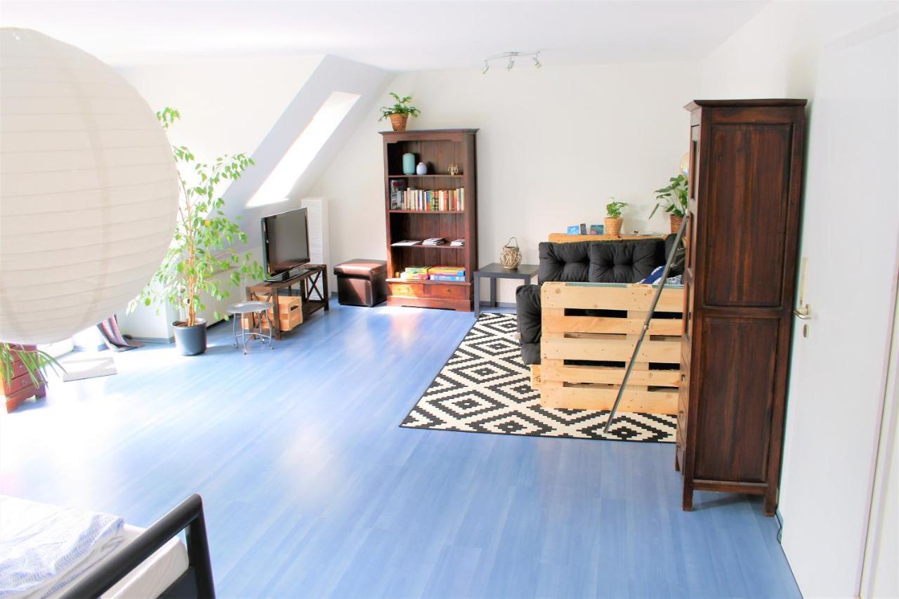 פלאנסבורג Zentrale Ferienwohnung Anker Im Sonnenblumenhaus מראה חיצוני תמונה